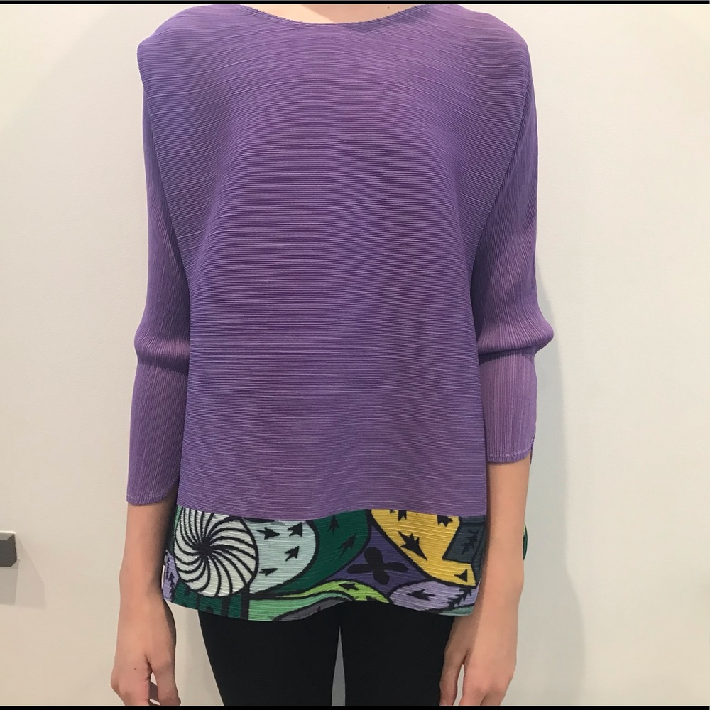 Women’s purple tunic top!